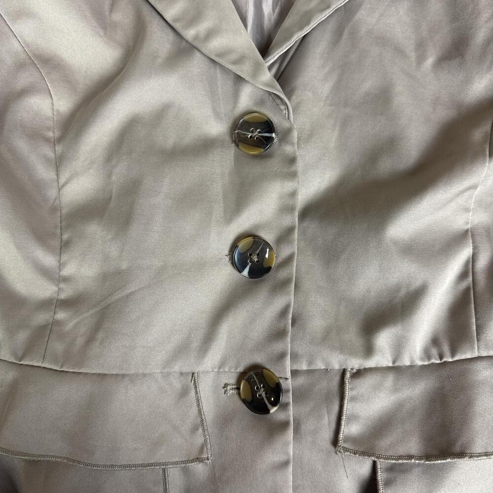 cream chic blazer - Picture 3 of 8